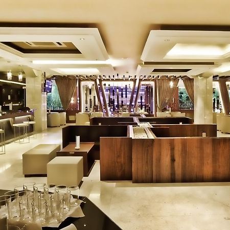 ホテルGrand Delta メダン エクステリア 写真